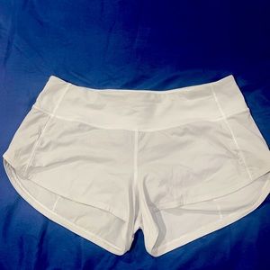 White LULULEMON speed up shorts 2.5 inch. size 6.
